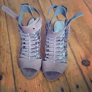 Vince Camuto 6.5 Heels